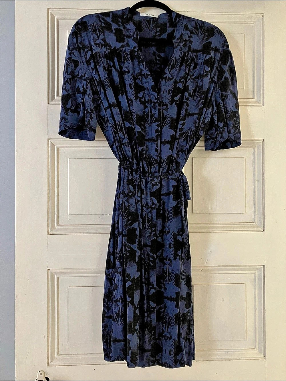 Farhi by Nicole Farhi Silk Floral Midi Dress Size 10 Like New 100% Silk